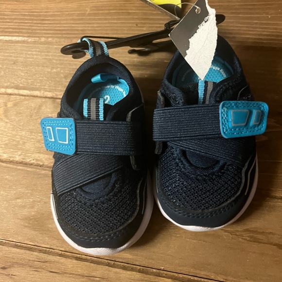NWT Athletic Works Baby Boys Criss-Cross Strap Sneakers Blue Size 2 (Rm16) - Picture 2 of 6